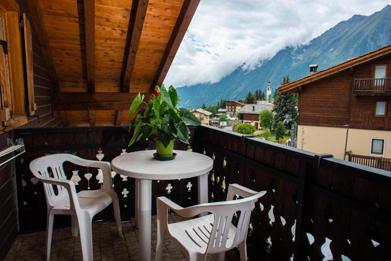 Santa San Hotel Champoluc Exterior photo