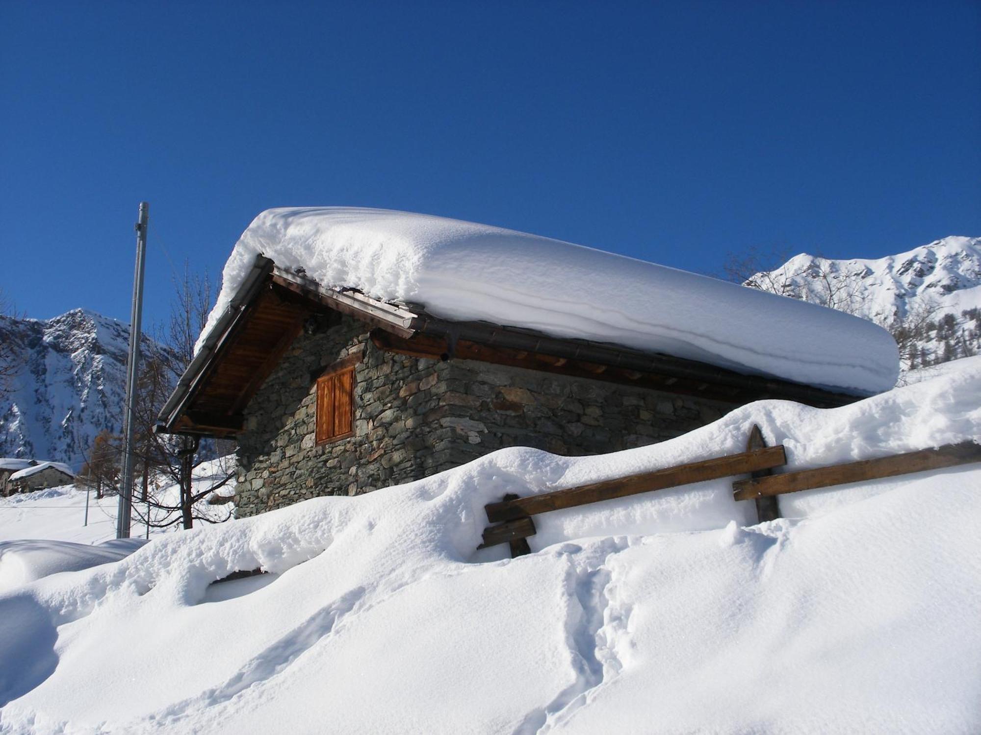 Santa San Hotel Champoluc Exterior photo