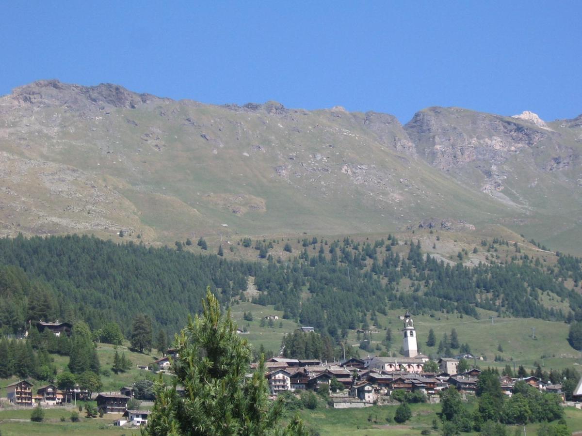 Santa San Hotel Champoluc Exterior photo